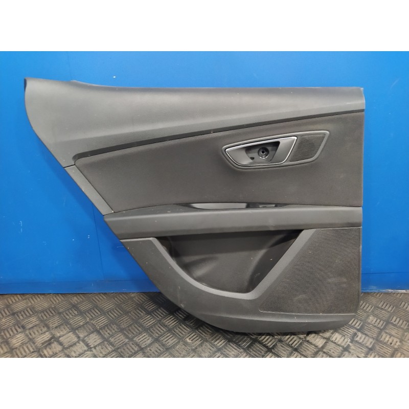 Recambio de guarnecido puerta trasera izquierda para seat leon (5f1) 1.6 tdi referencia OEM IAM W05F4867211C W05G0959855A W05F48