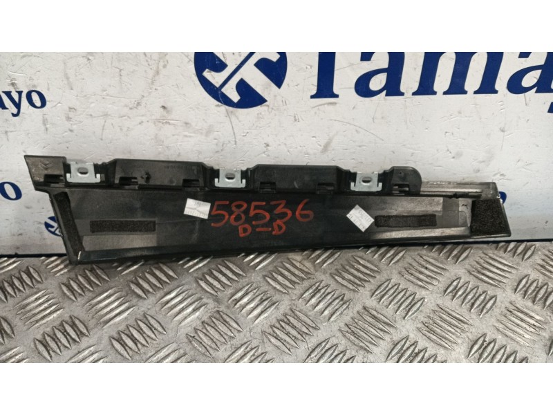 Recambio de moldura exterior delantera derecha para citroën c3 referencia OEM IAM 9813248480  