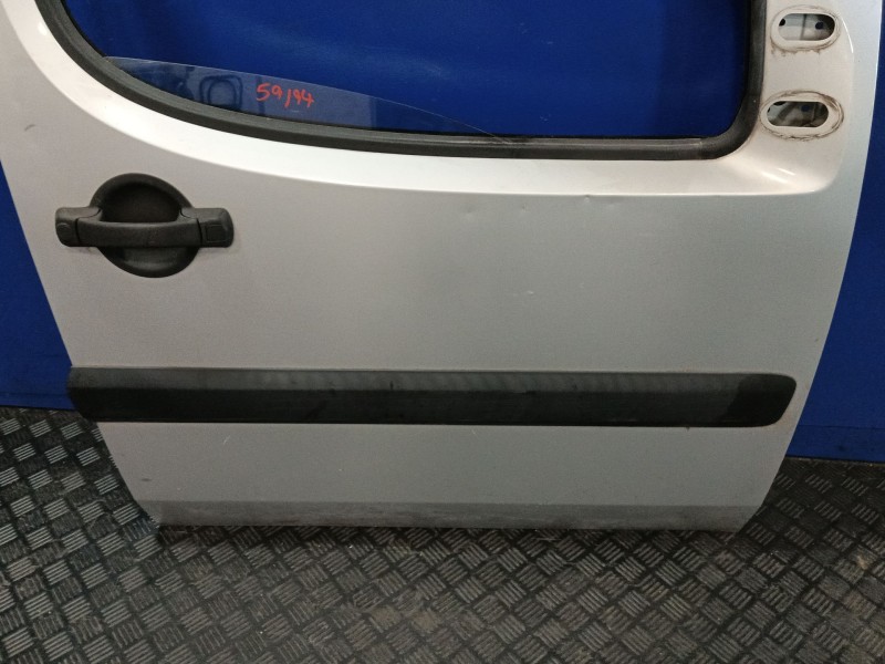 Recambio de puerta delantera derecha para fiat doblo monospace (119_, 223_) 1.9 jtd referencia OEM IAM   