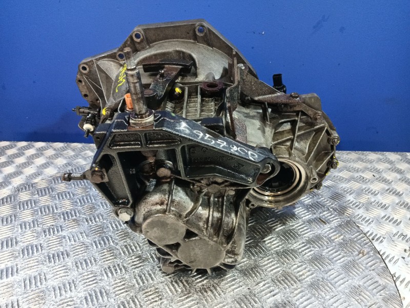 Recambio de caja cambios para nissan interstar furgoneta (x70) dci 115 referencia OEM IAM PK6370  