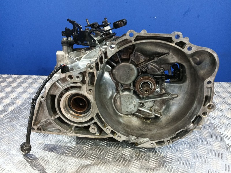 Recambio de caja cambios para kia sportage referencia OEM IAM M6GF2  