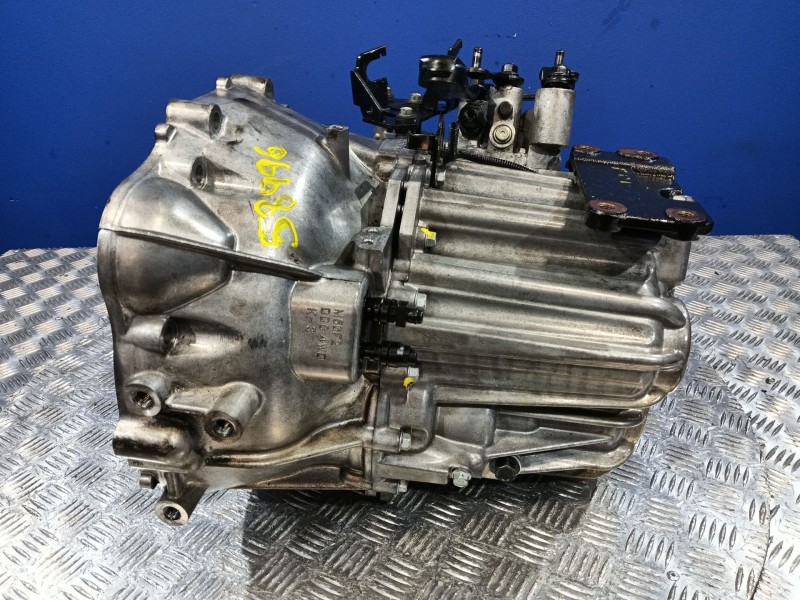 Recambio de caja cambios para kia sportage referencia OEM IAM M6GF2  