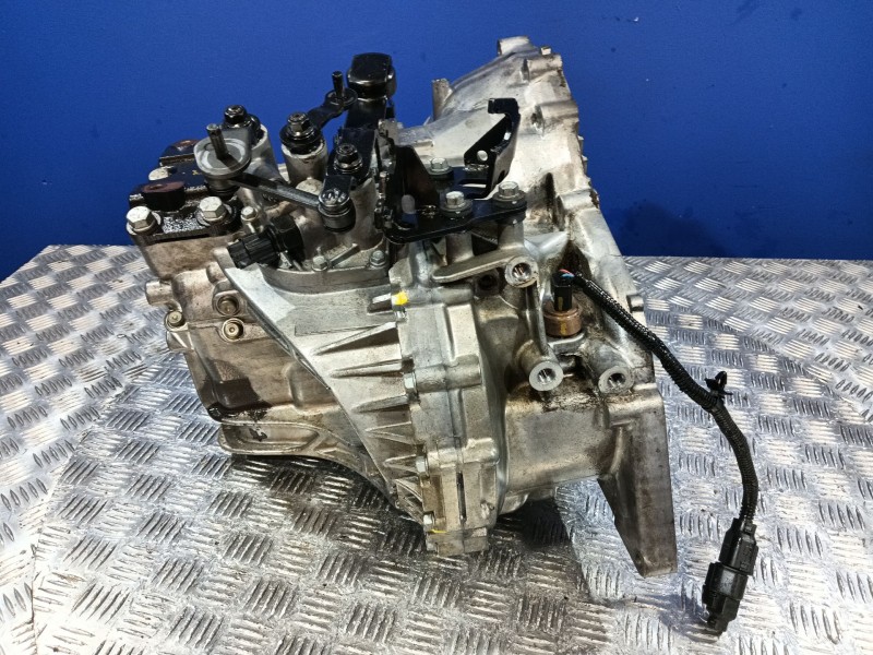 Recambio de caja cambios para kia sportage referencia OEM IAM M6GF2  