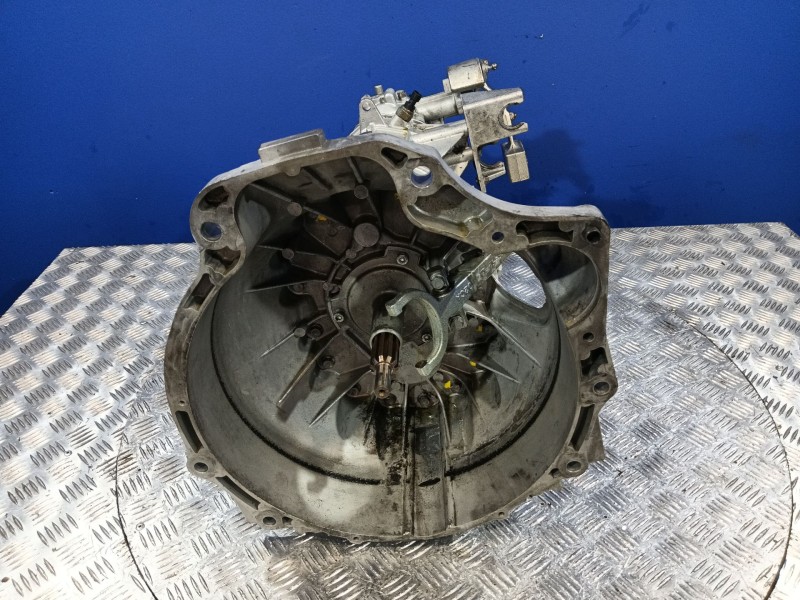 Recambio de caja cambios para iveco daily vi furgoneta 33s15, 35s15, 35c15 referencia OEM IAM 8874020  8874179