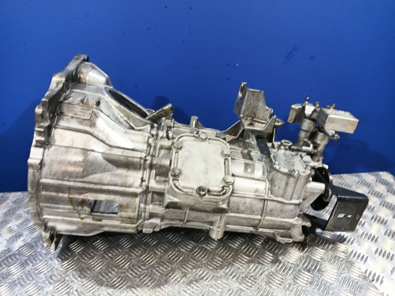 Recambio de caja cambios para iveco daily vi furgoneta 33s15, 35s15, 35c15 referencia OEM IAM 8874020  8874179