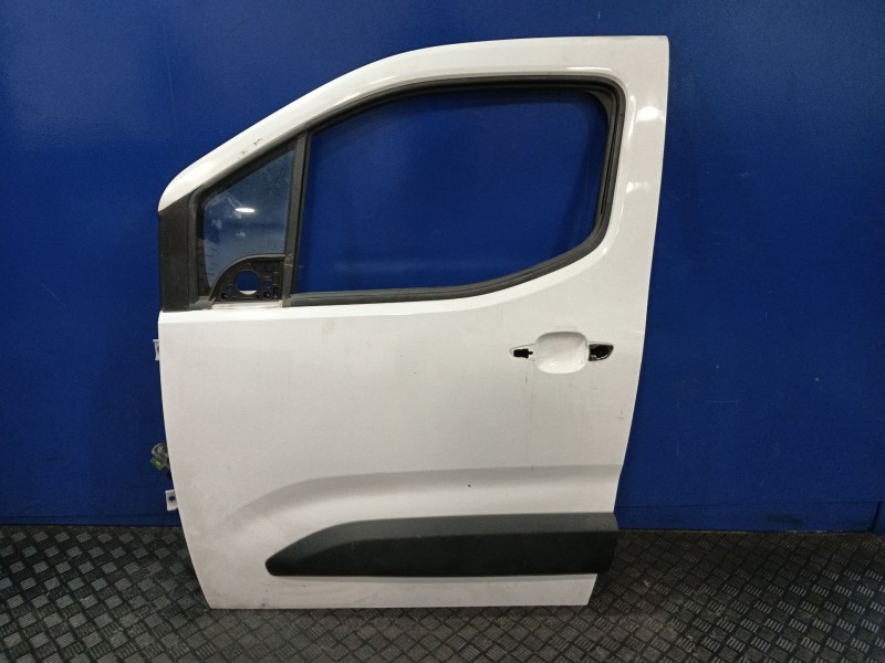 Recambio de puerta delantera izquierda para opel combo furgoneta/monovolumen (k9) 1.5 d referencia OEM IAM 9843490080  