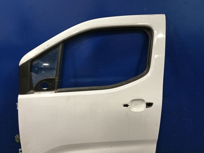 Recambio de puerta delantera izquierda para opel combo furgoneta/monovolumen (k9) 1.5 d referencia OEM IAM 9843490080  