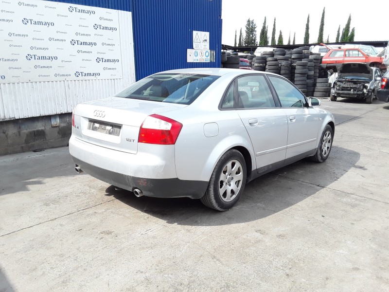 audi a4 berlina (8e) del año 2001