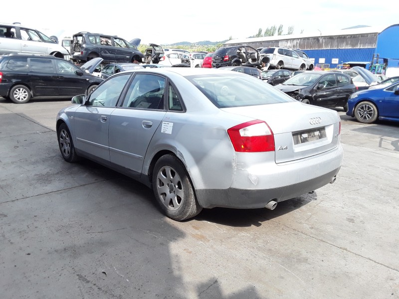 audi a4 berlina (8e) del año 2001