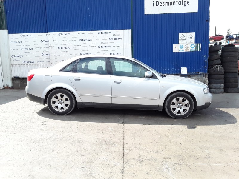 audi a4 berlina (8e) del año 2001
