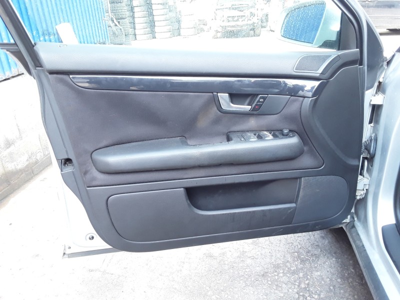 audi a4 berlina (8e) del año 2001