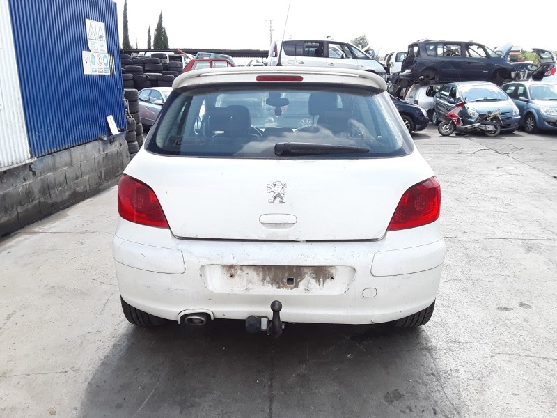 peugeot 307 berlina (s2) del año 2006