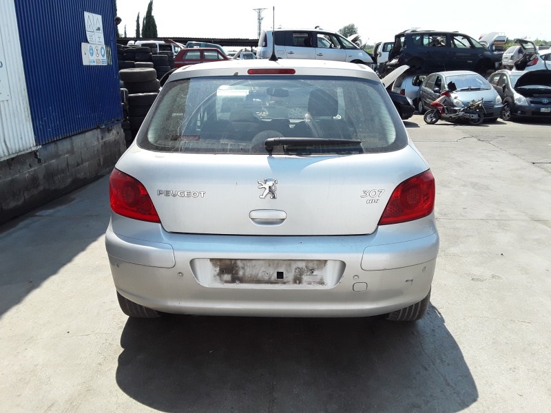 peugeot 307 berlina (s2) del año 2006