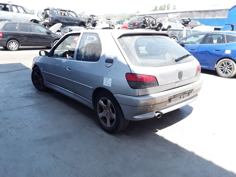 peugeot 306 berlina 3/4/5 puertas (s2) del año 2001