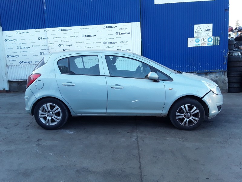 opel corsa d del año 2009