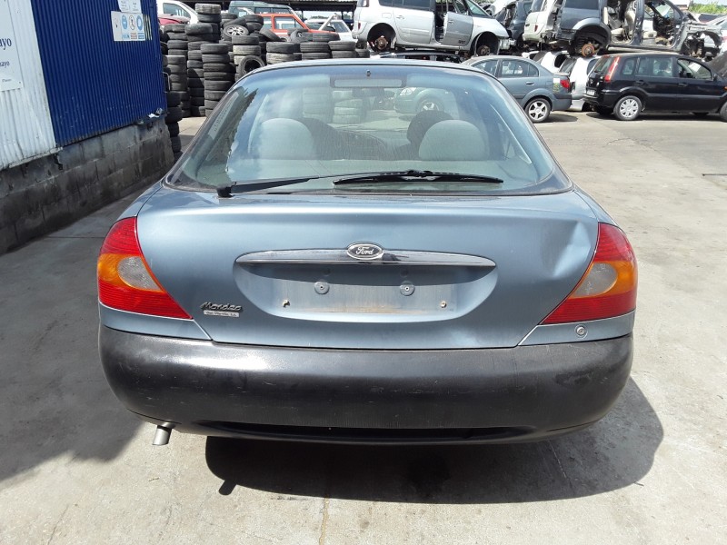 ford mondeo berlina (gd) del año 2000