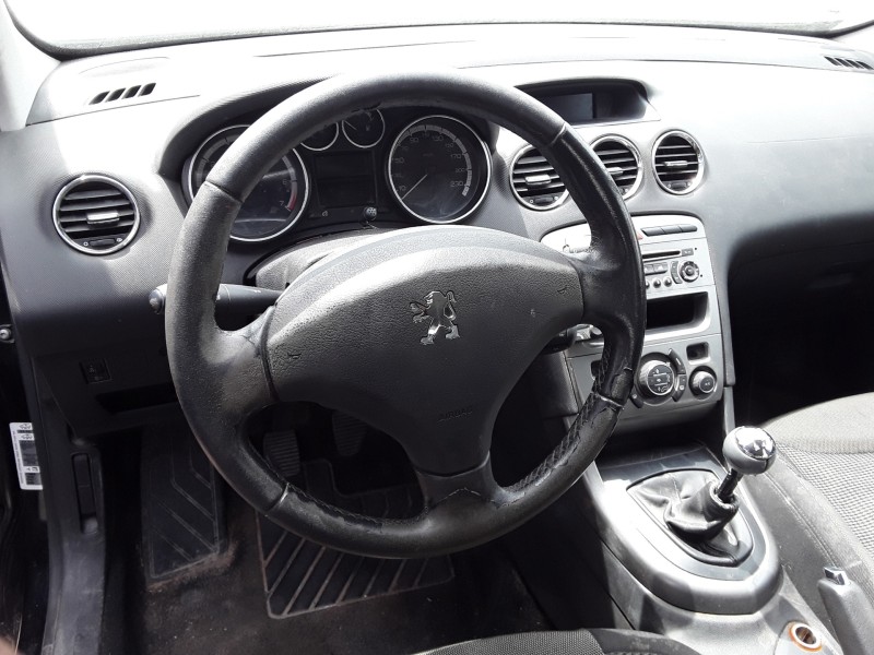 peugeot 308 del año 2008