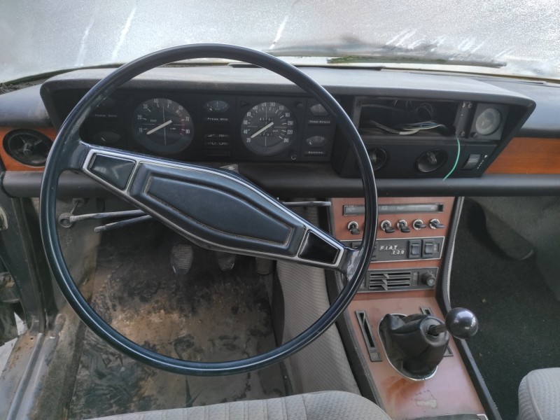 fiat 130 del año 1974