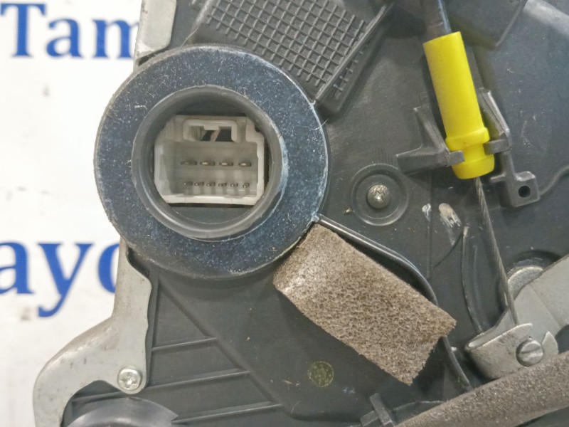Recambio de cerradura puerta delantera izquierda para lexus rx referencia OEM IAM A046693  