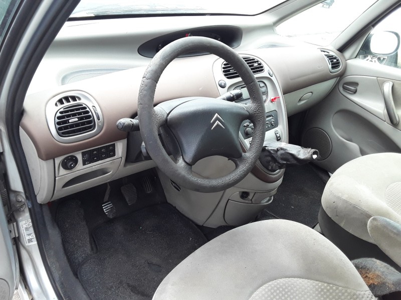 citroën xsara picasso del año 2003