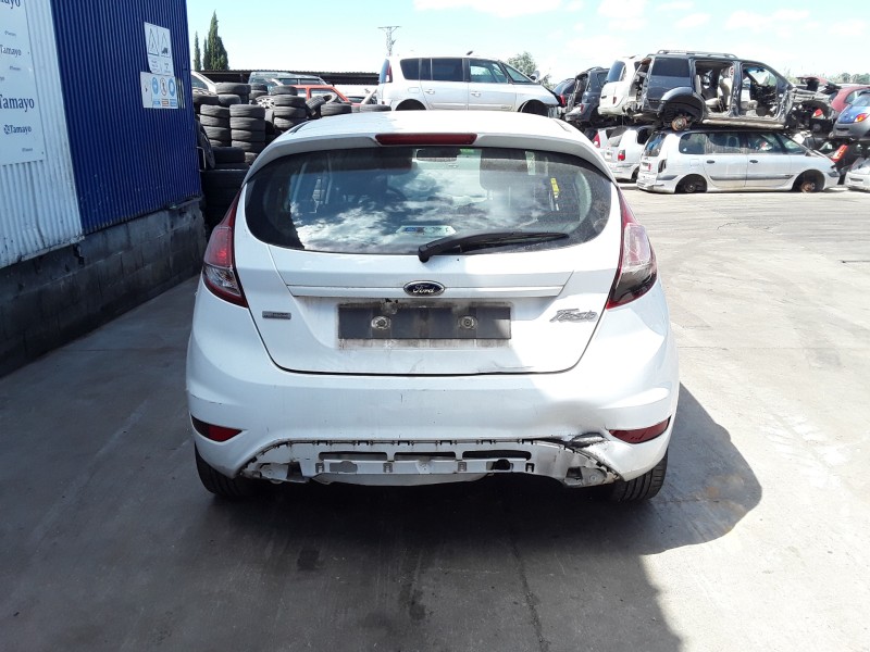 ford fiesta (ccn) del año 2013