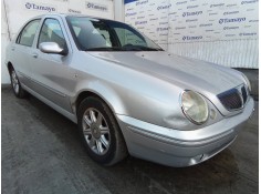 lancia lybra berlina del año 2001