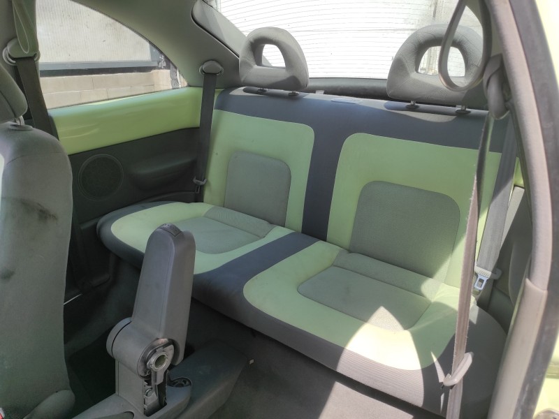 volkswagen new beetle (9c1/1c1) del año 2000
