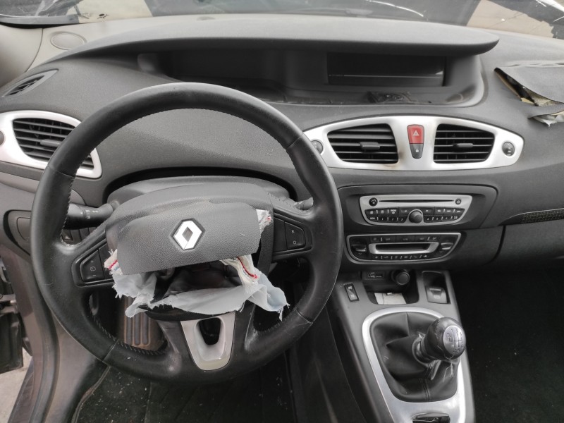 renault scenic iii del año 2009