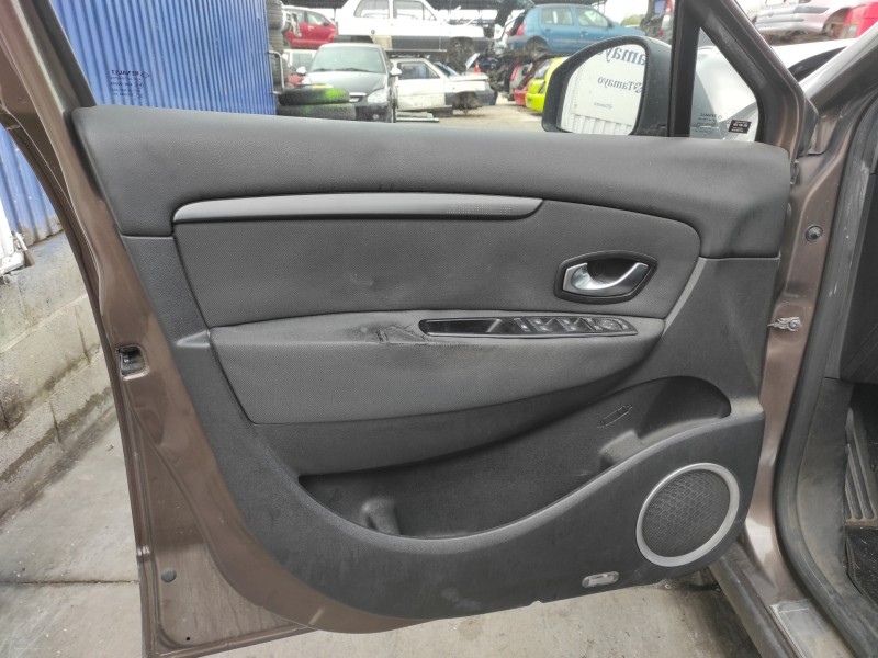 renault scenic iii del año 2009