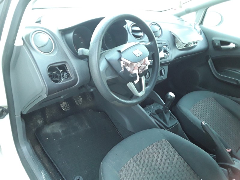seat ibiza sc (6j1) del año 2010