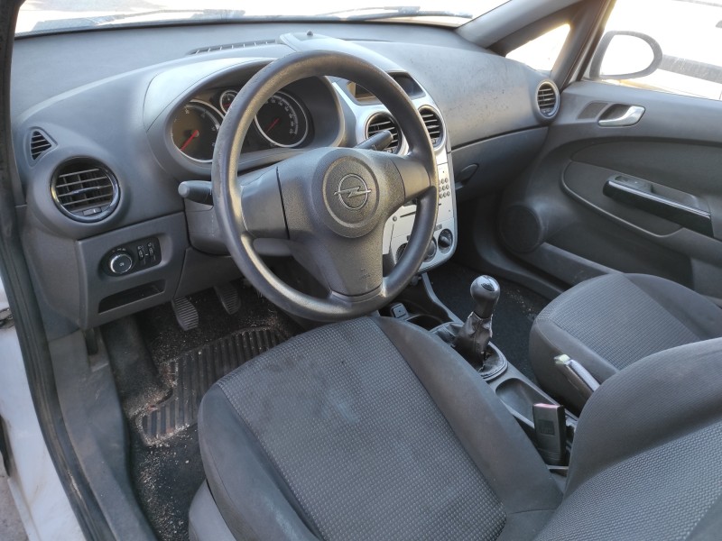 opel corsa d del año 2014
