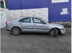 volvo s60 berlina del año 2001 2