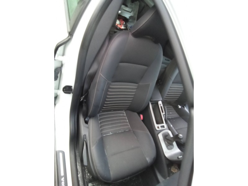 volvo v50 familiar del año 2009