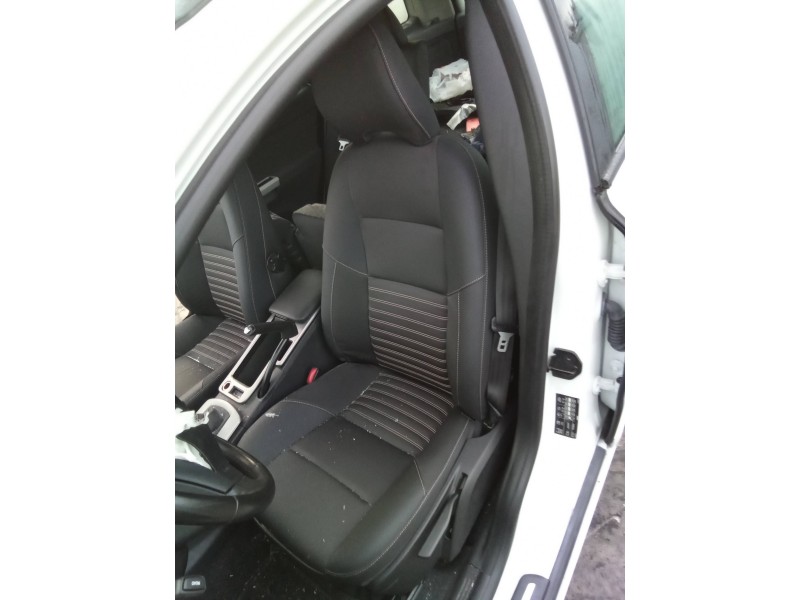volvo v50 familiar del año 2009