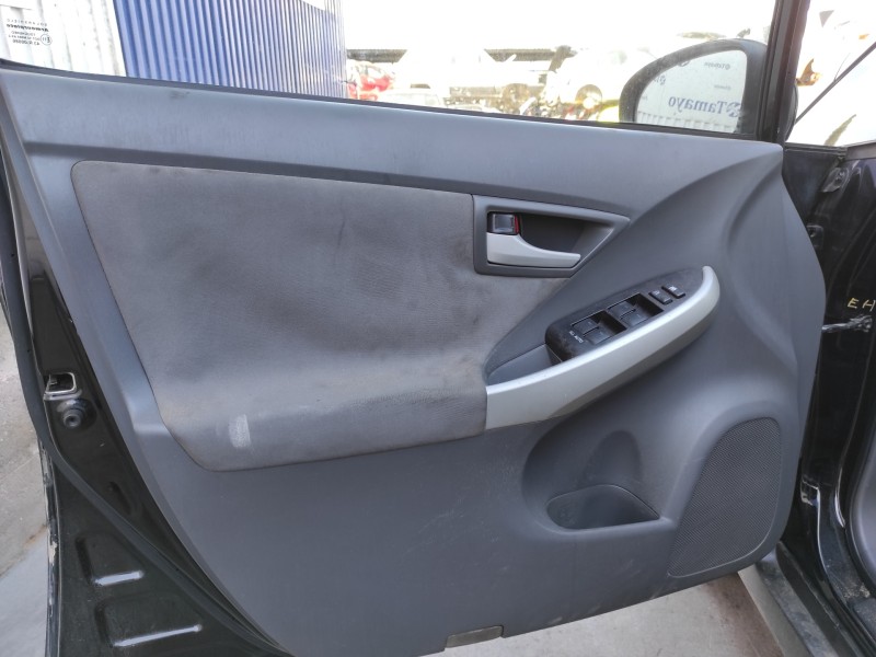 toyota prius (nhw30) del año 2011