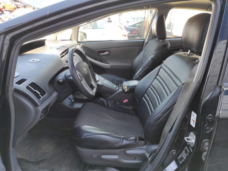 toyota prius (nhw30) del año 2011