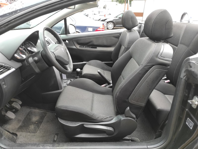 peugeot 207 cc del año 2008
