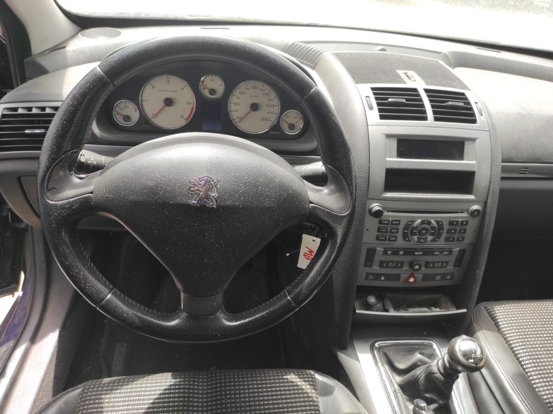 peugeot 407 del año 2004
