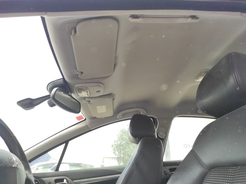 peugeot 407 del año 2004