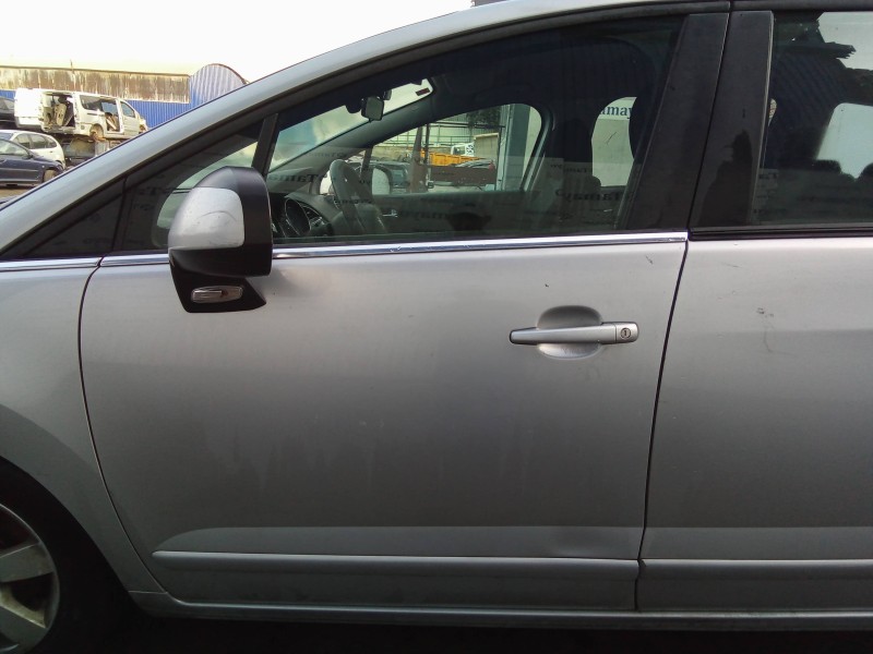 peugeot 5008 del año 2010