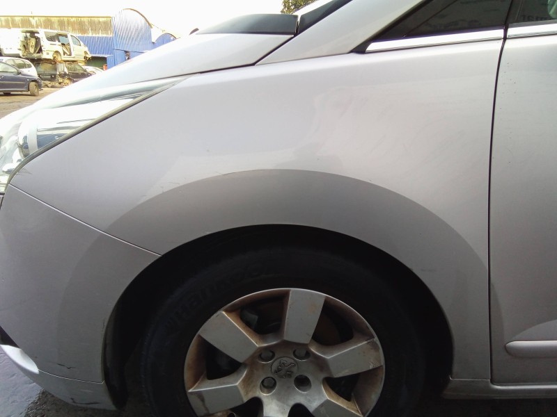 peugeot 5008 del año 2010