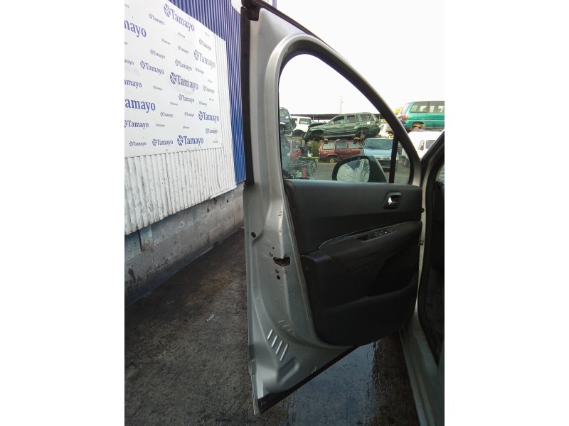 peugeot 5008 del año 2010