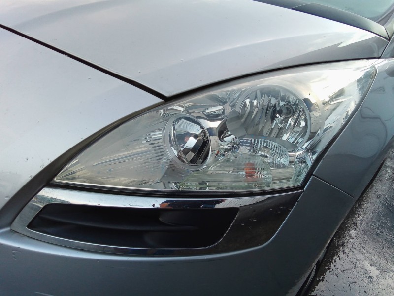 peugeot 5008 del año 2010