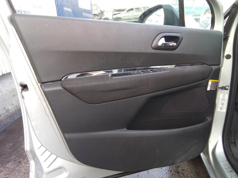 peugeot 5008 del año 2010