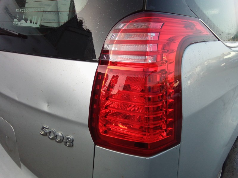 peugeot 5008 del año 2010