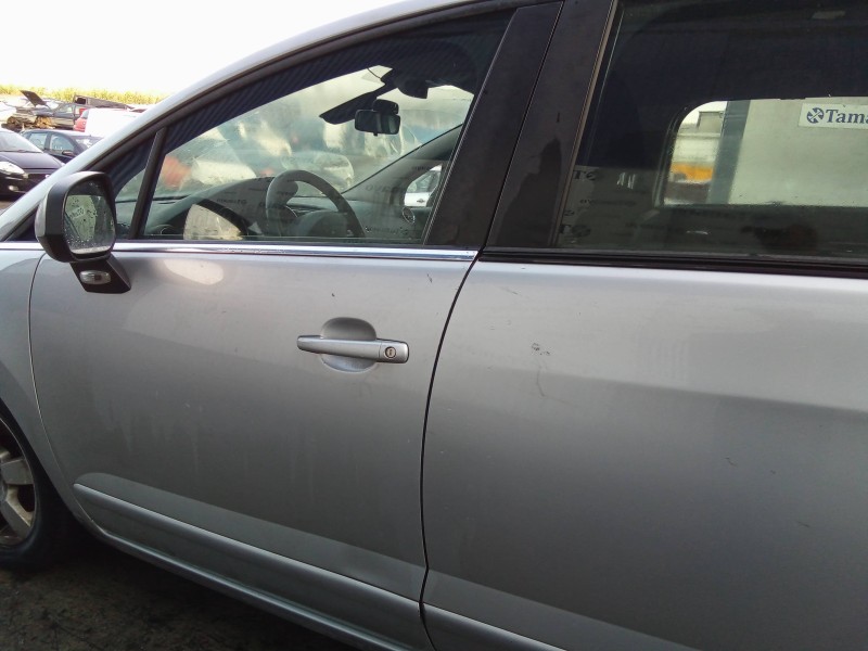 peugeot 5008 del año 2010