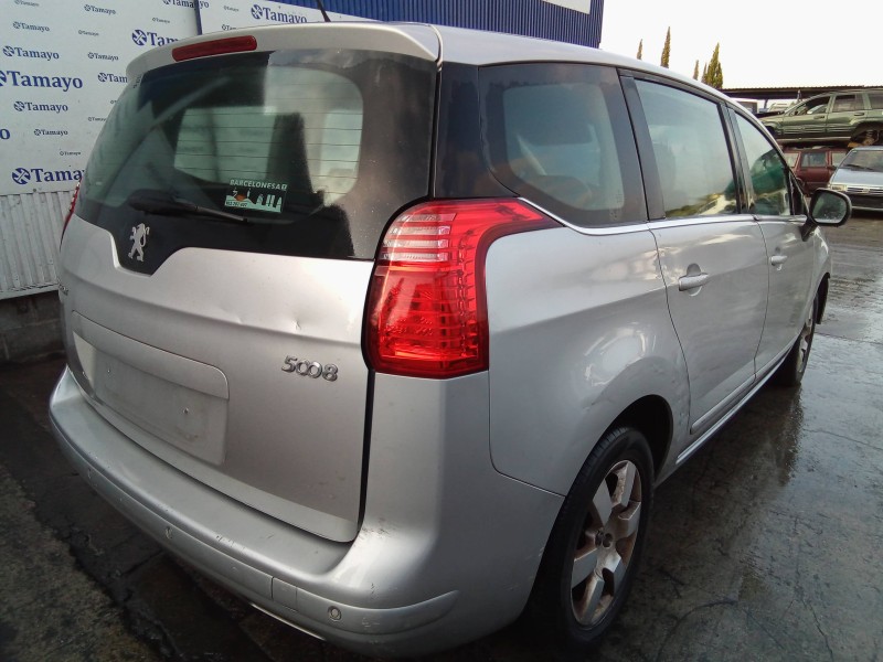 peugeot 5008 del año 2010