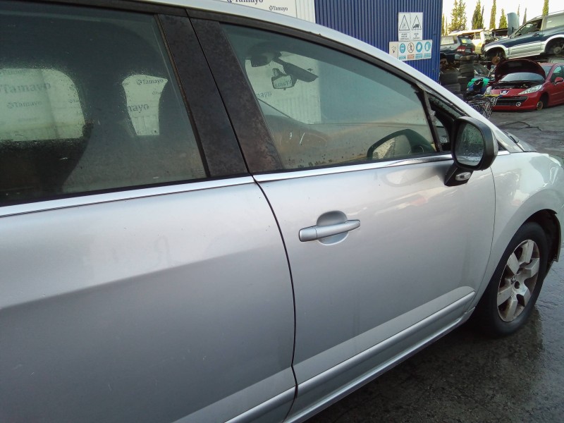 peugeot 5008 del año 2010