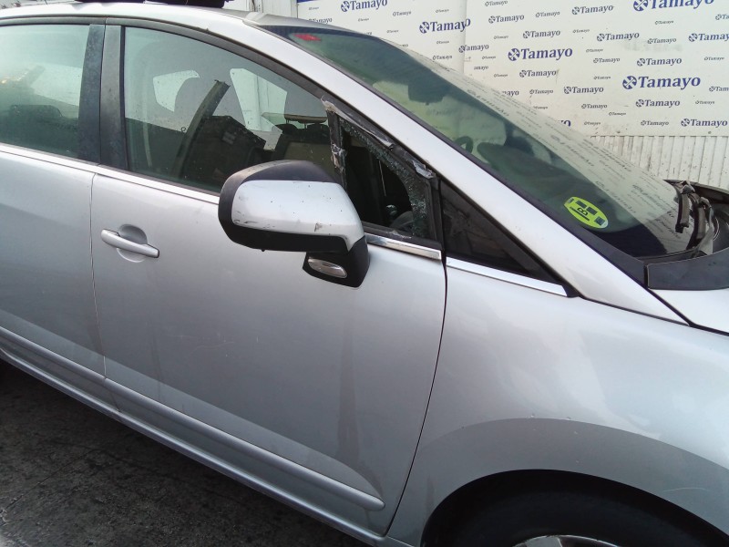 peugeot 5008 del año 2010