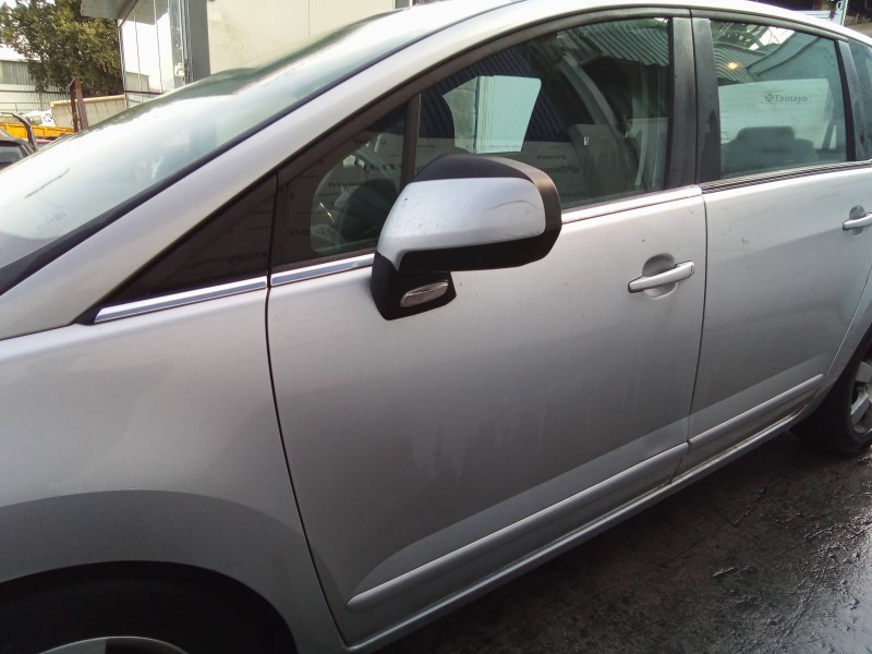 peugeot 5008 del año 2010